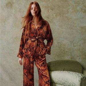 Sezane Gwendal Jacket in Ochre Flowers Velvet 36